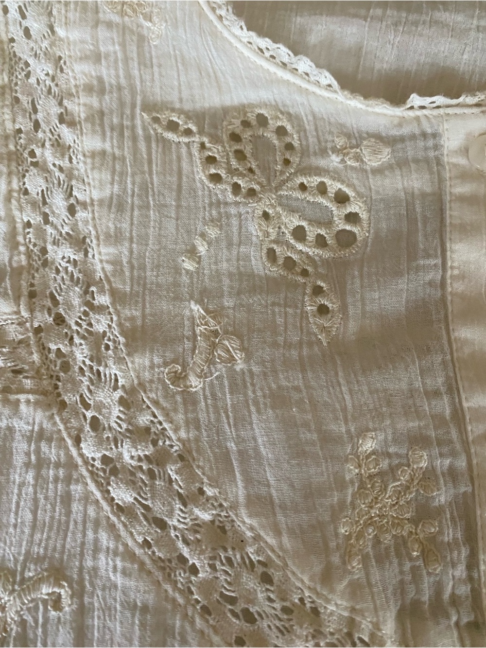 Zara Crochet Embroidered 100% Crinkle Cotton Boxy Button Up Blouse Cream Size L - Picture 3 of 15